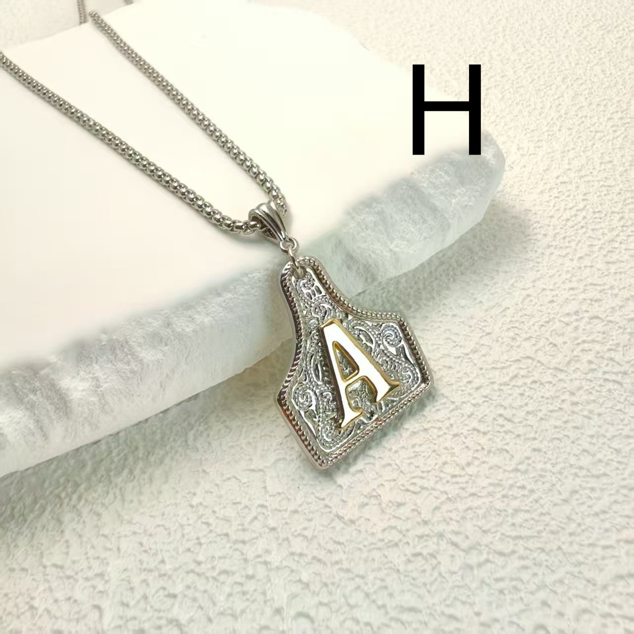 Western Pattern Cow Pendant Letter Necklace