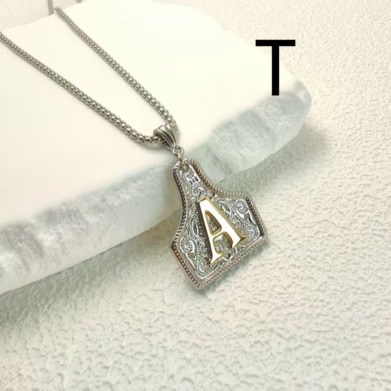 Western Pattern Cow Pendant Letter Necklace