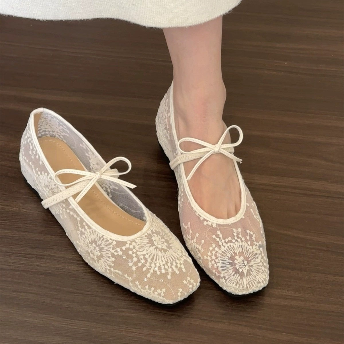Women’s Lace Ballet Flats