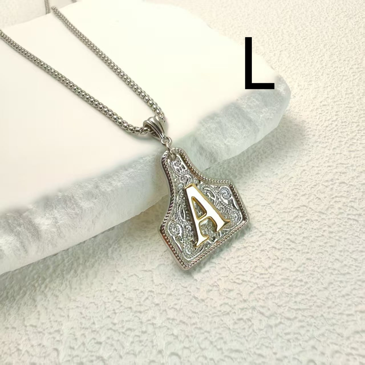 Western Pattern Cow Pendant Letter Necklace
